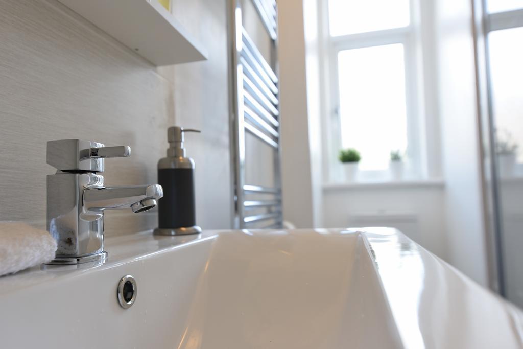 Royal Mile Apartment เอดินบะระ ภายนอก รูปภาพ